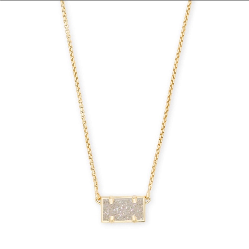 Pattie Pendant Necklace In Gold